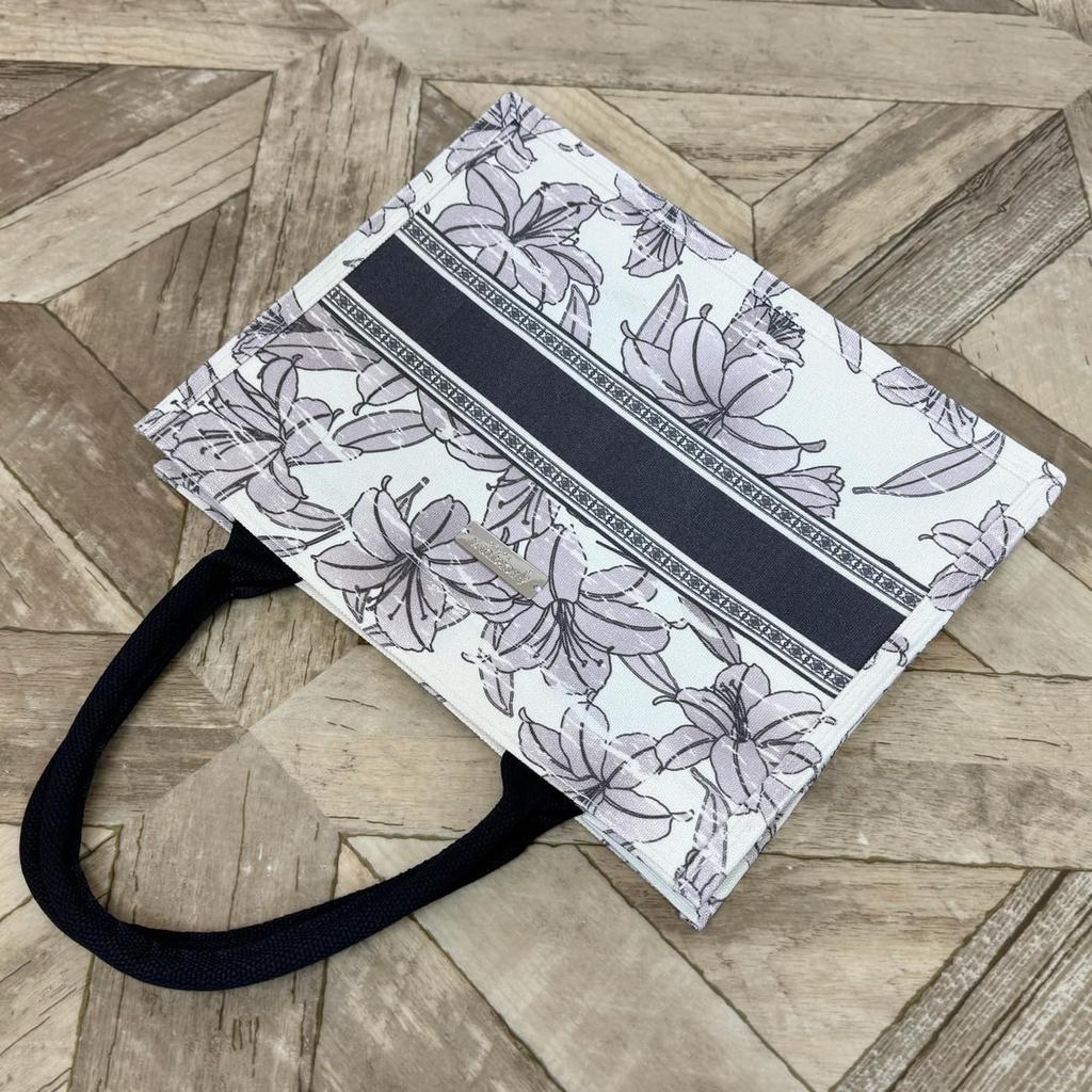 FORTUNA Tokyo Shabby Chic Lily Floral Tote Bag, Canvas and Cotton, Size M (Black)