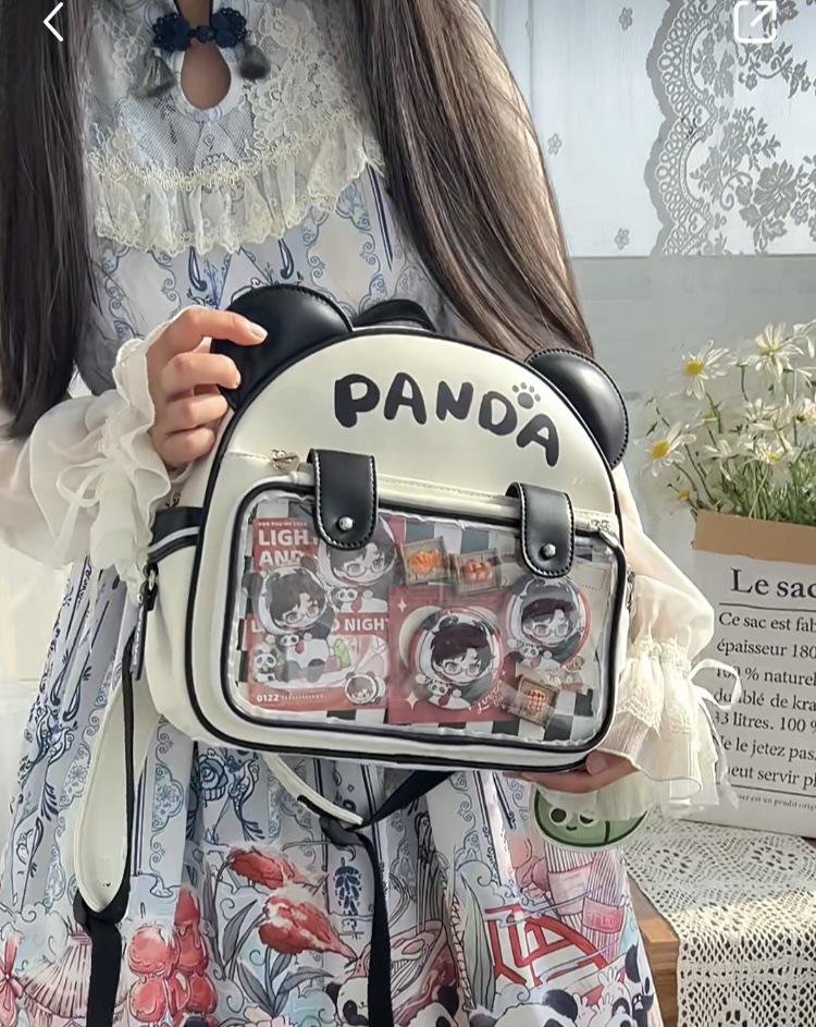 Neuer Original Studenten Ita Rucksack mit großer Kapazität und niedlichem Panda Anime Abzeichen