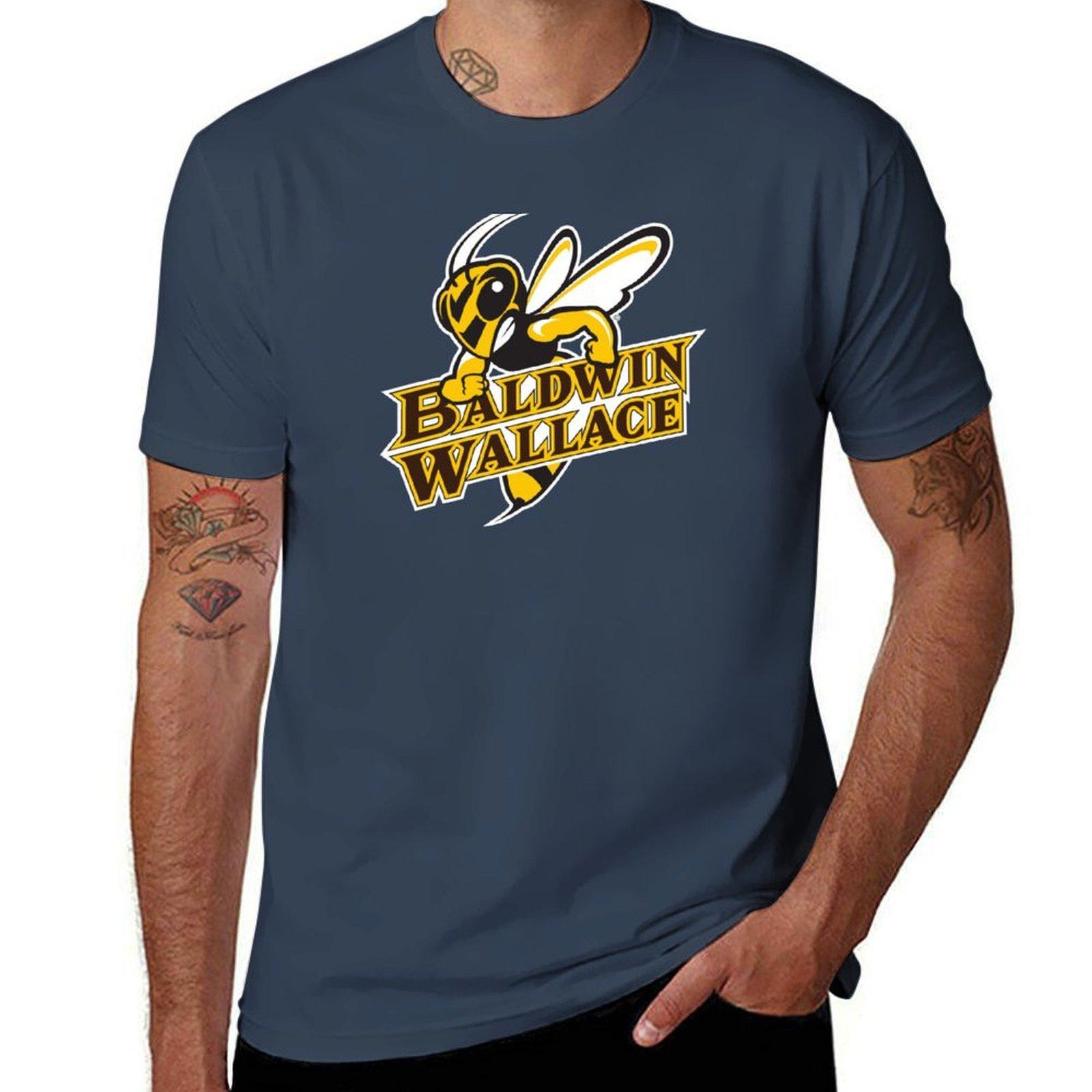 Baldwin Wallace University yellowjackets TShirt Lightweight Print TShirt S