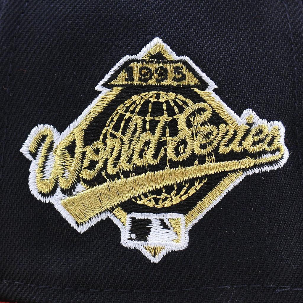 New Era 59FIFTY Atlanta Braves MLB 1995 World Series Game Fitted Size World Series Side Patch Cap, Navy, 8, 5950, [Used]
