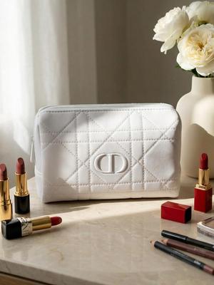 Weiße Stepp-CD-Prägung Kosmetiktasche Marke Beauty-Accessoire, Reißverschluss Kosmetik-Aufbewahrungstasche Damen Reise Täglich