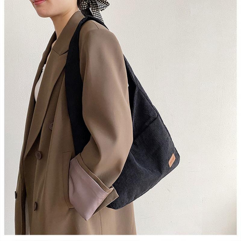 Modische Tragetasche mit großem Fassungsvermögen Damen Frühling Neuer Trend Stilvolle lässige Schultertasche Unterarm-Geldbörse