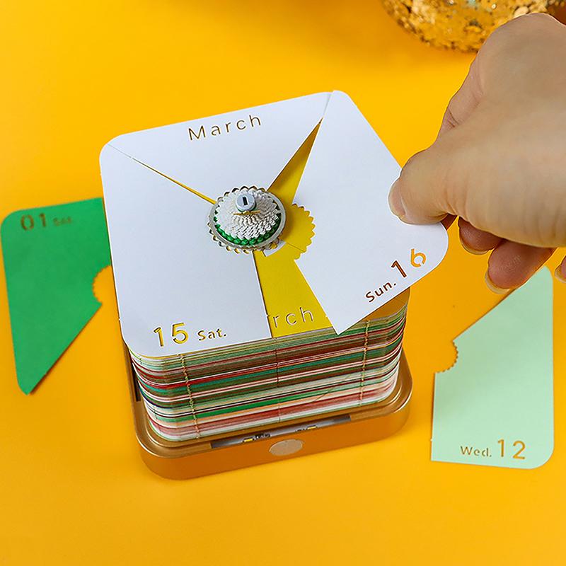 Juletre Bordkalender Med LED-lys 2025 Kalender Notatblokk Kreativ Bordkalender DIY Notater Notisblokk 3D Kunstkalender
