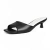 Ciabatte con Tacco Alto Stiletto Punta Quadrata, Design Peep-Toe con Singolo Cinturino, Stile Europeo & Americano, Collezione Primavera/Estate 2026.