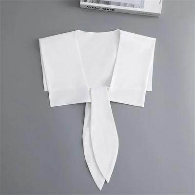 Doplňky – Kravaty, motýlky, límce a manžety