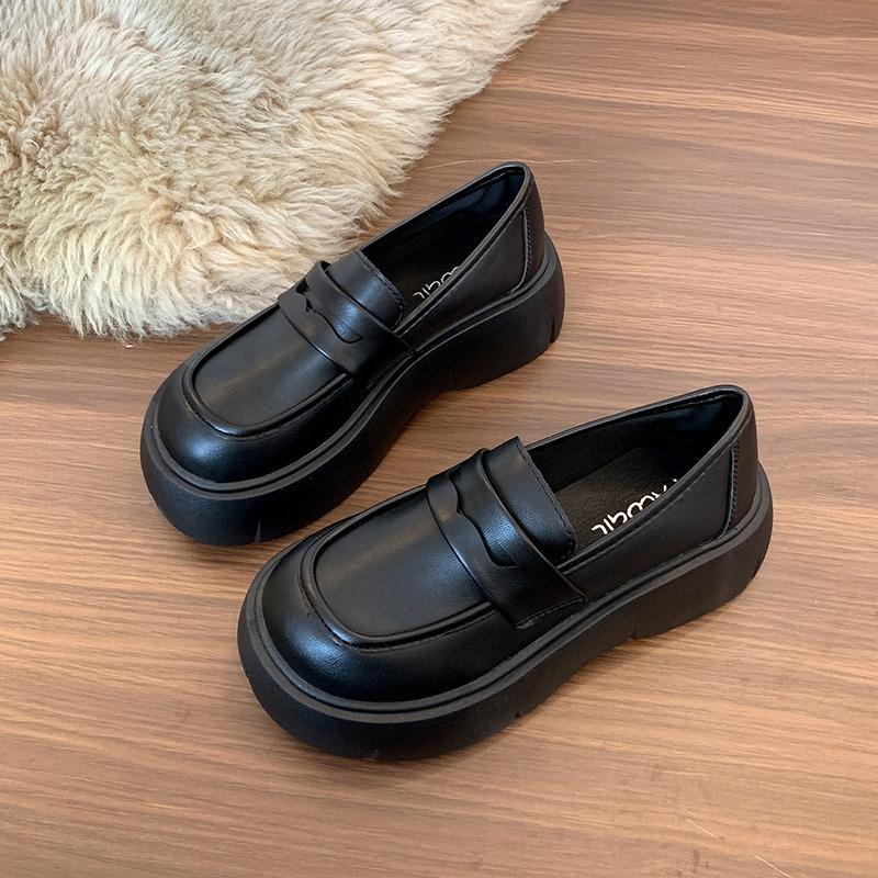 

Маленькие кожаные туфли женские туфли-лодочки женские новые весенние ретро на плоской подошве с мелким вырезом на одном ремешке женская обувь 40 чёрный