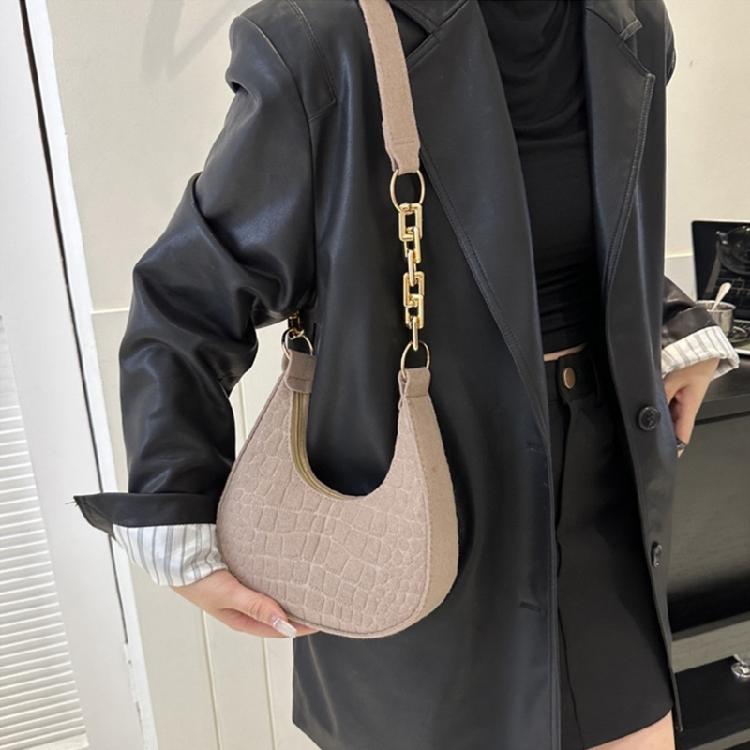 Sophisticated Shoulder Bag Felt Handbag Crossbody Bag with Chain Strap for Women