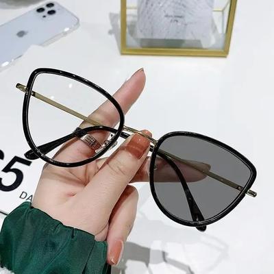 Fashion High-definition Blue Light Resistant Lenses Men's and Women's Cat Eye Anti Blue Light Glasses Wholesale