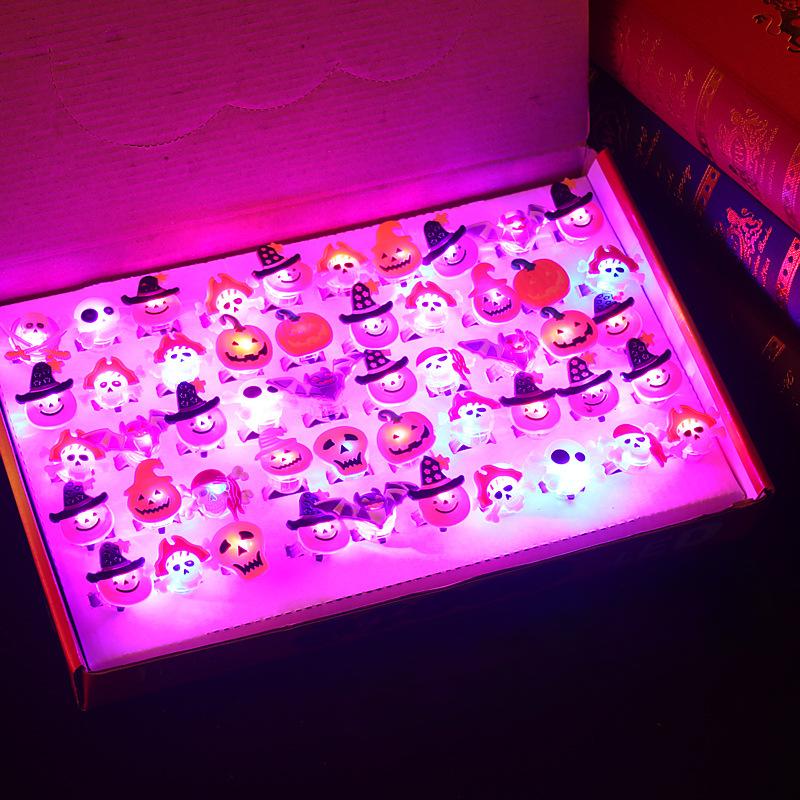 LED Light Halloween Ring Creative Glowing Ring Pumpkin Ghost Skull Rings for Kids Gifts Cute Luminous Finger Ring Party Supplies