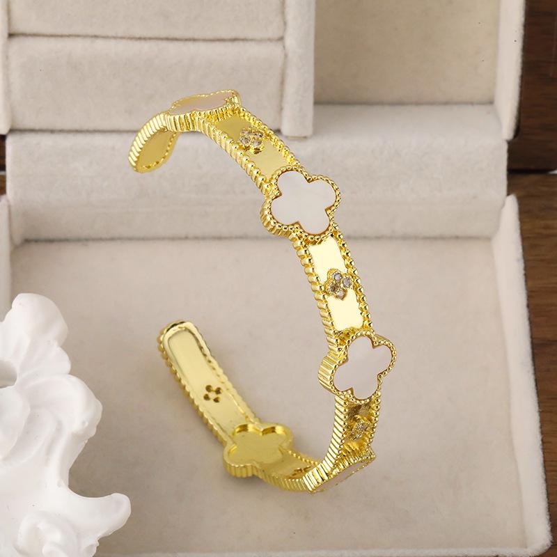 Fresh and Cute Four-leaf Clover Bracelet Open Bracelet Fashion Women's Jewelry