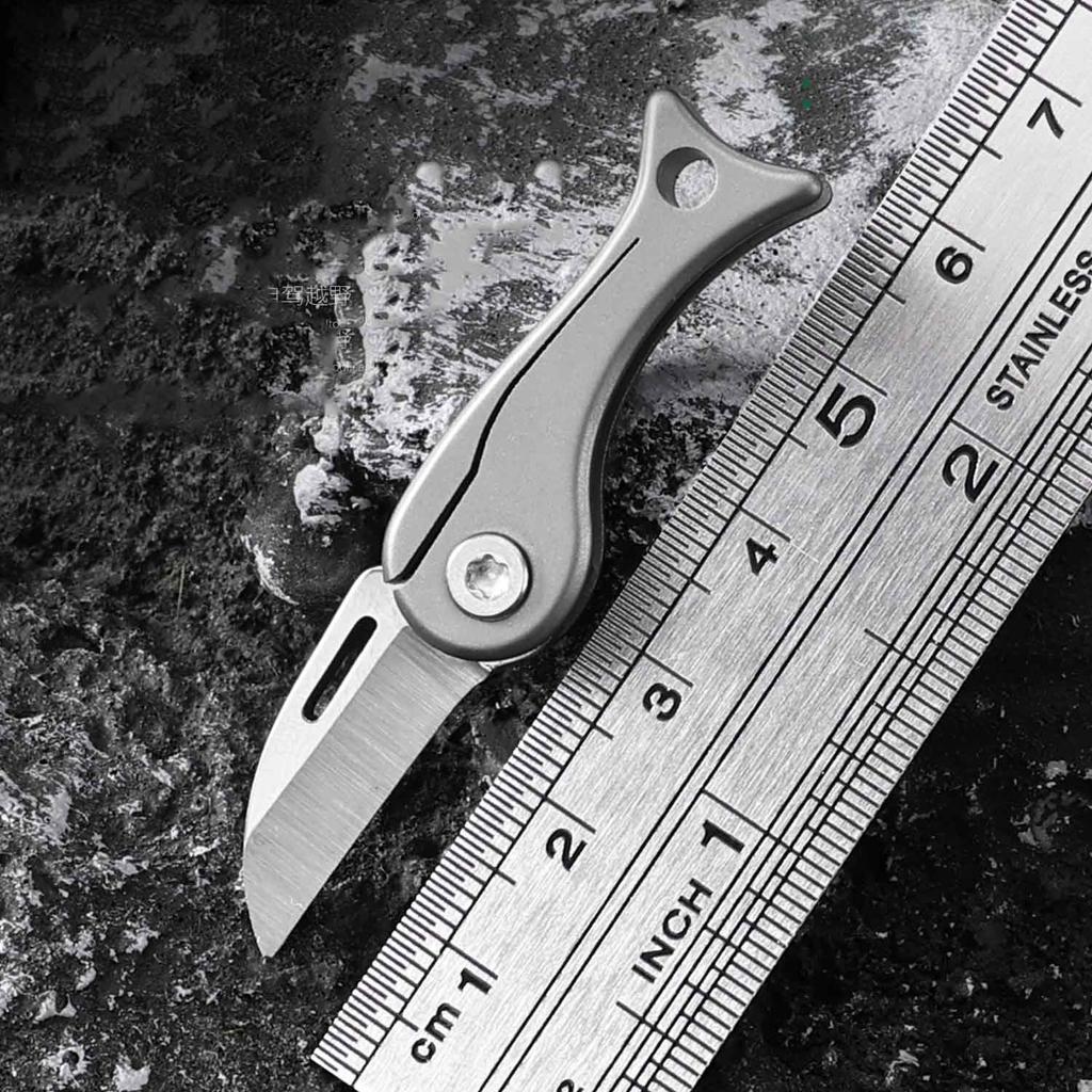 MINI Titanium Alloy Folding Knife Keyhole Can Be Opened 7Cr Steel Blade EDC Portable Keychain Pendant Unpacking Express Gadge