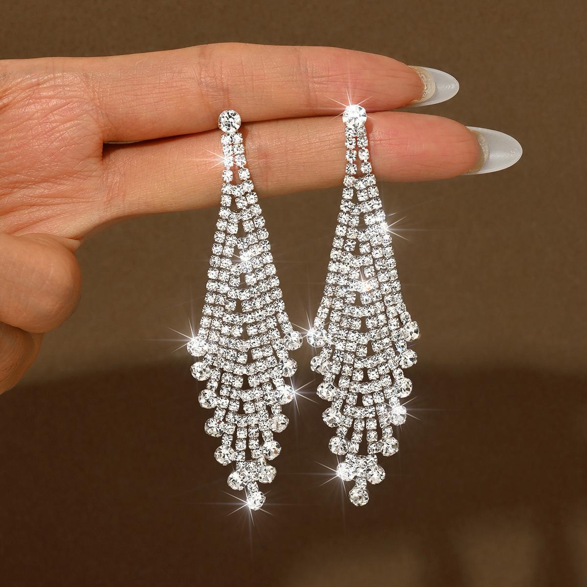 Ветер Преувеличенные Серьги Супер Вспышка Бриллиант Длинные Серьги Женская Мода Высококлассные Серьги-гвоздики Серьги Ювелирные изделия