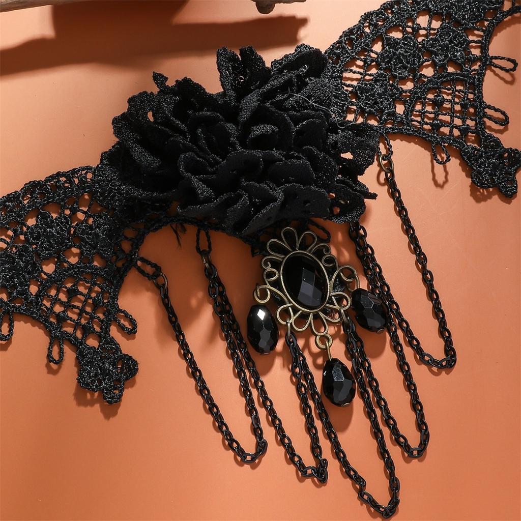Jewelry Retro Ladies Personalized Lace Necklace Fashion Water Drop Shape Necklace