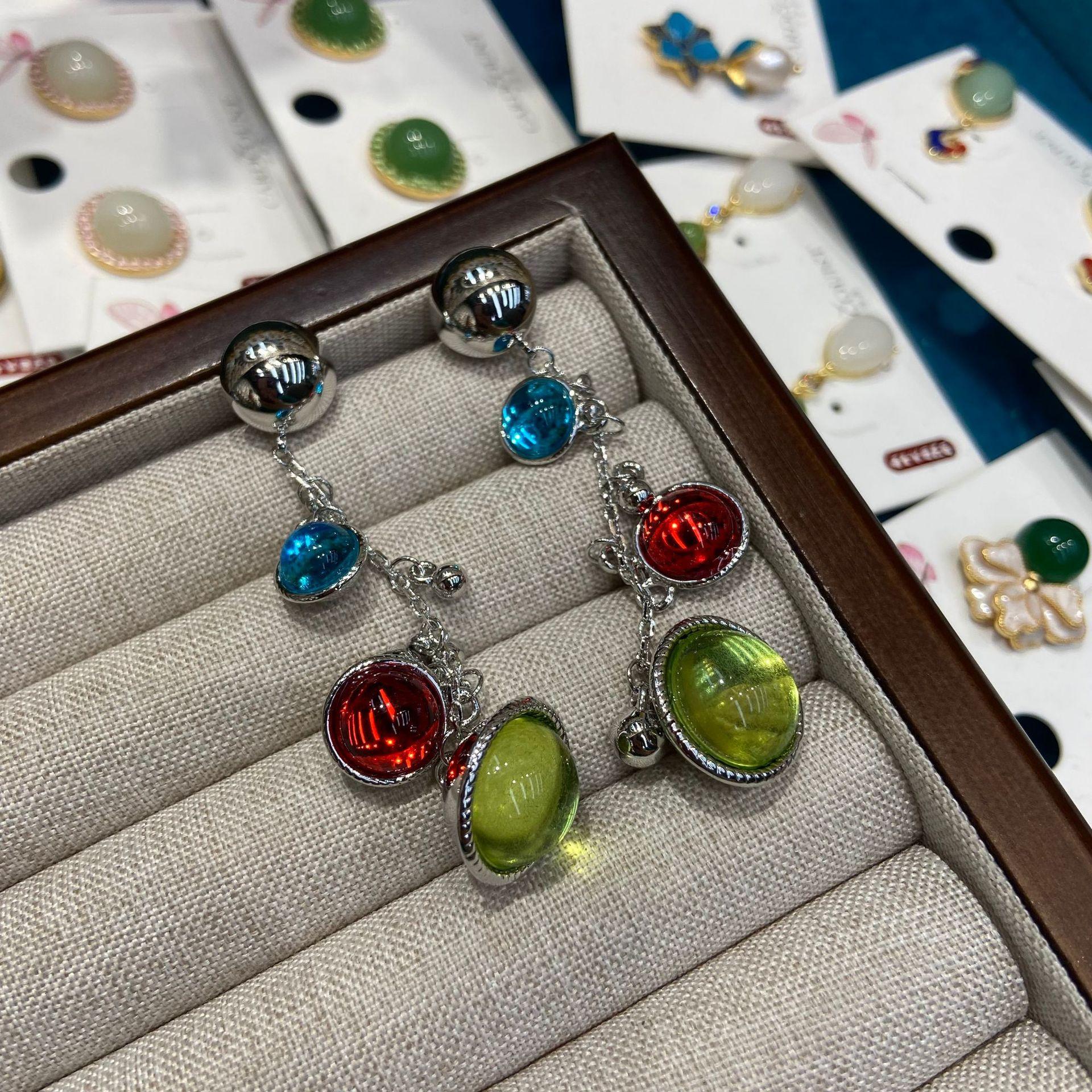

Niche Design Sense Glazed Ball Long Earrings, Sexy Contrasting Color Long Earrings, Fashionable Commuter Earrings