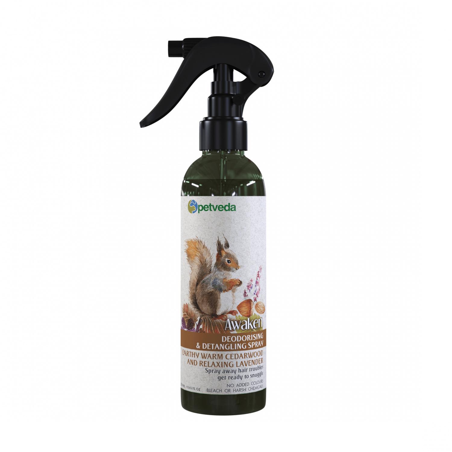 

Спрей для шерсти с Кедром: устранение запаха (250 мл), Deodorising & Detangling Spray Earthy Warm Cedarwood, Petveda