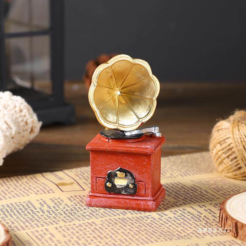 Retro Telephone and Radio Ornaments for Creative Decor