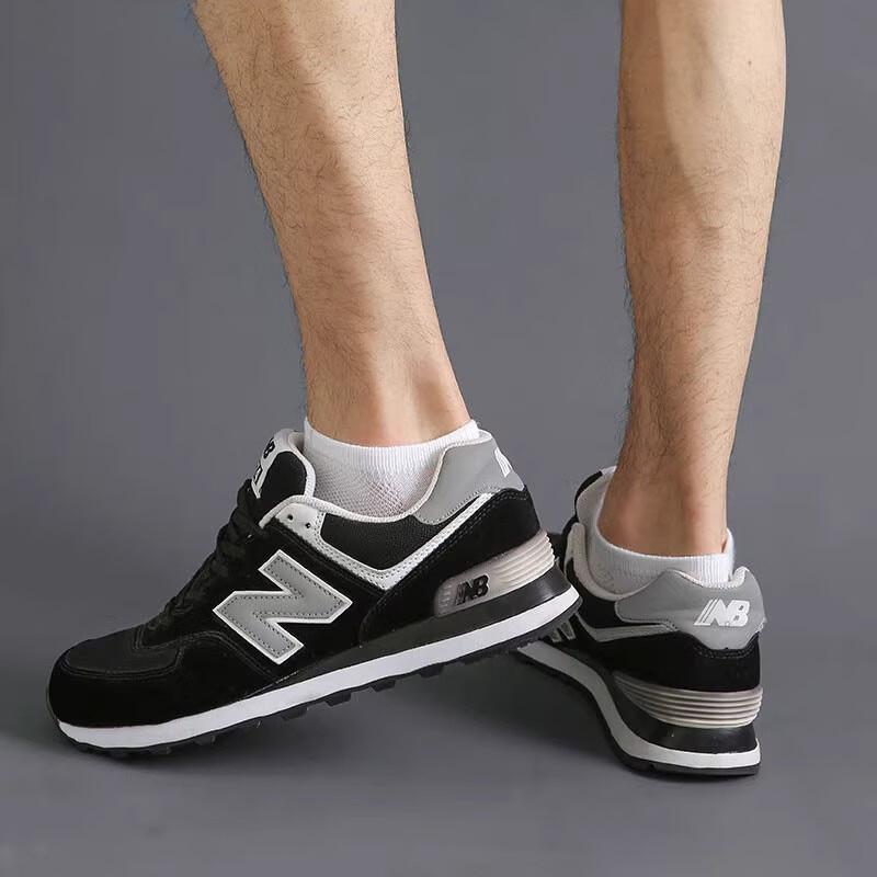 Unisex Disposable Mid-Calf Travel Socks