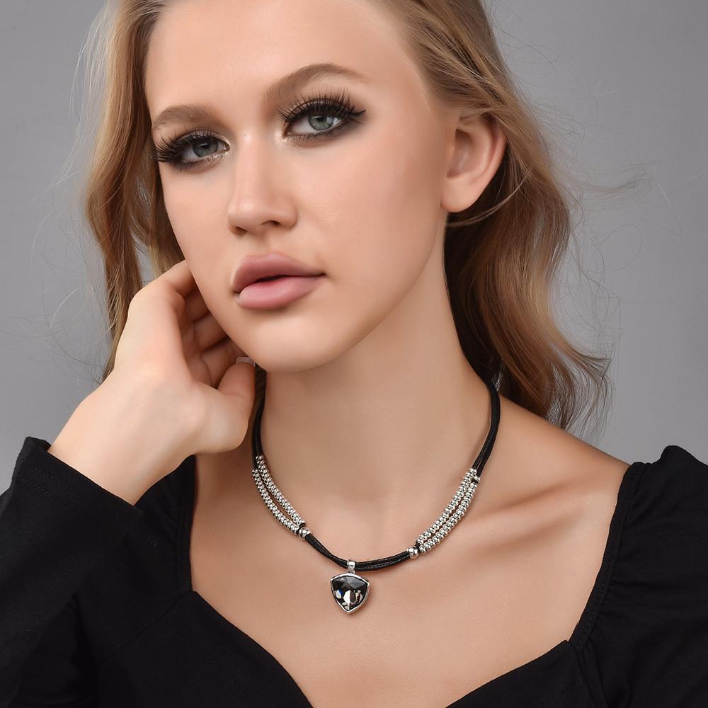 Vintage Heart Shape Necklace With Handcrafted Chain For Women