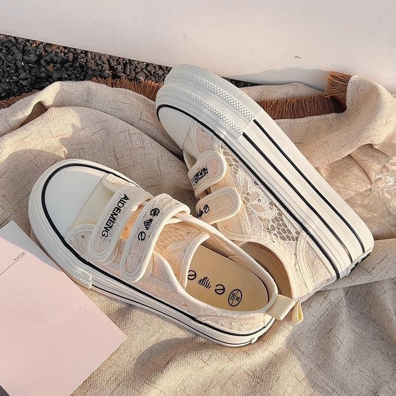 Plateau-Canvas-Schuhe Damen Mesh Atmungsaktiv Dünn Hohl Klettverschluss Kleine Weiße Schuhe Vielseitig Nische Originale Freizeitschuhe