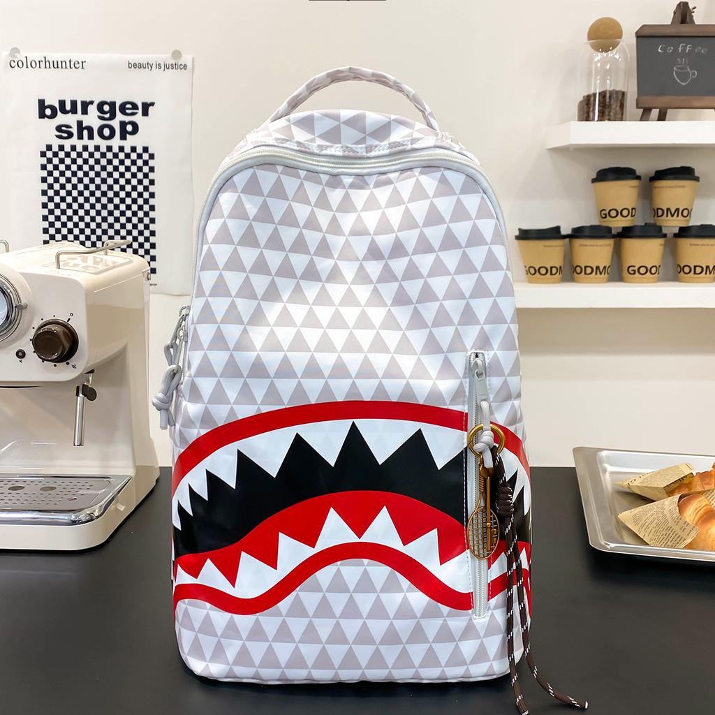 Ny Stilig Ryggsekk med Hai-Graffiti-trykk for Tenåringer, Pendler, Allsidig, Daglig Mote, Campus, Laptop-veske