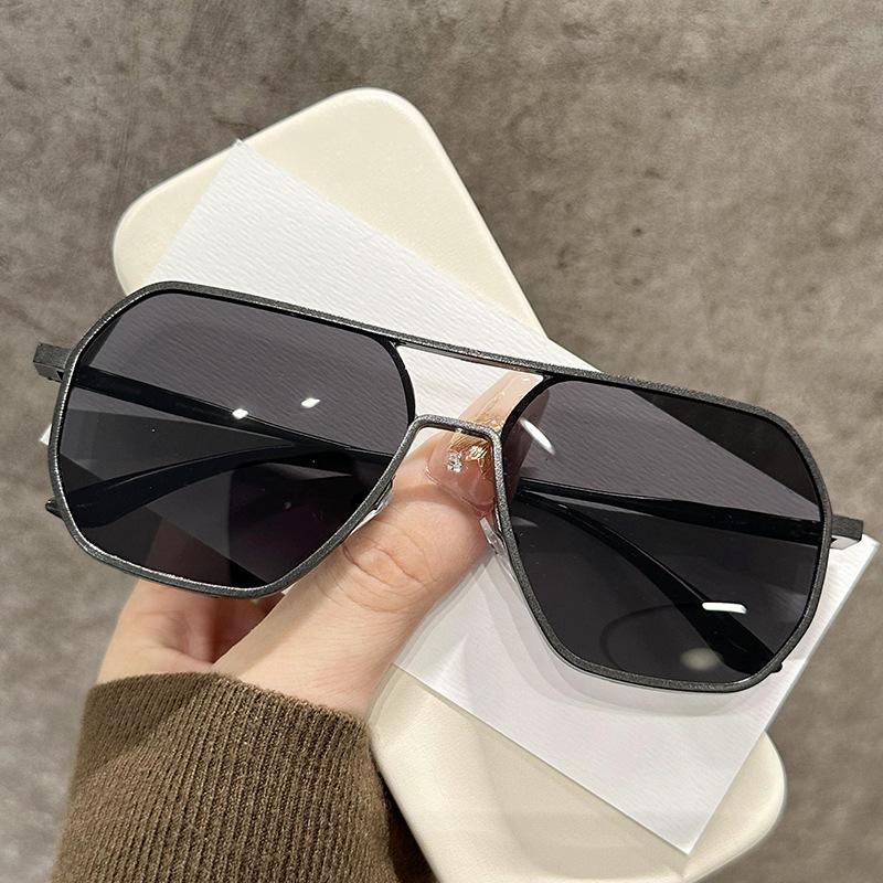 Vintage Polarized Sunglasses Men Fashion Black Shades Eyewear Retro Trendy Brand Design Sun Glasses For Driving Fishing