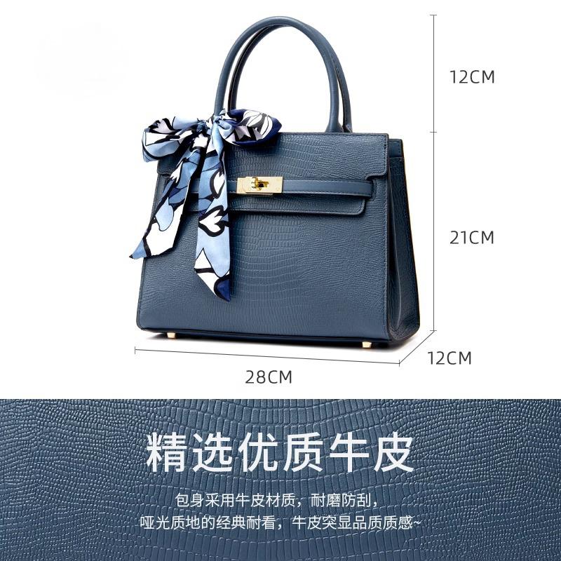Women's Bag Handbag Women's 2025 New Light Luxury Simple Temperament Middle-aged Senior Messenger Large-capacity Mother Bag
