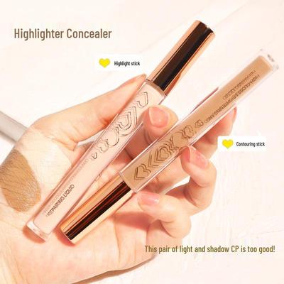 Penna Correttore Illuminante: Illuminante Tridimensionale a Lunga Tenuta per Occhiaie e Ombre Sotto gli Occhi