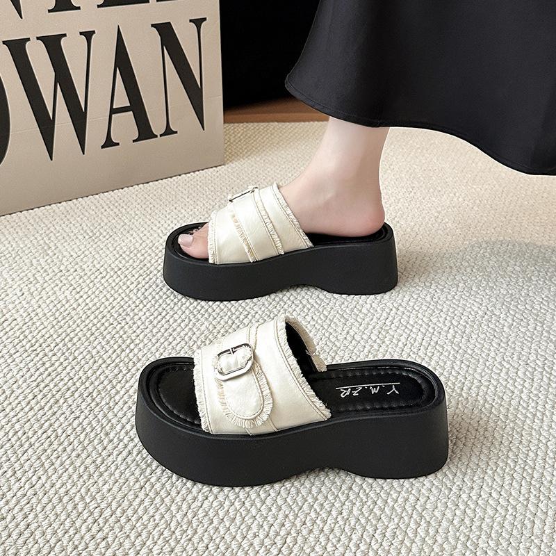 Fashion Versatile Thick Bottom Increases Height and Looks Thin One-word Slippers Women's 2025 Summer Wear Casual Skirt Beach Sandals