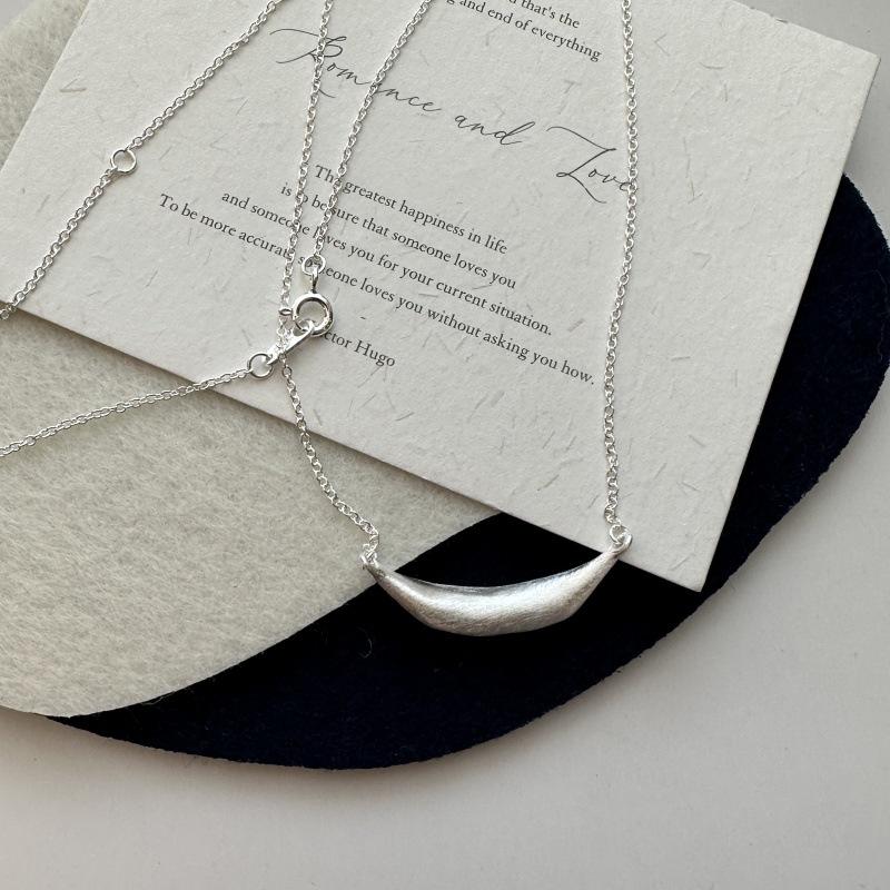 S925 Sterling Silver Niche Design Sense Retro Simple Brushed Smile Necklace Personalized Fashionable Collarbone Chain 925 silver