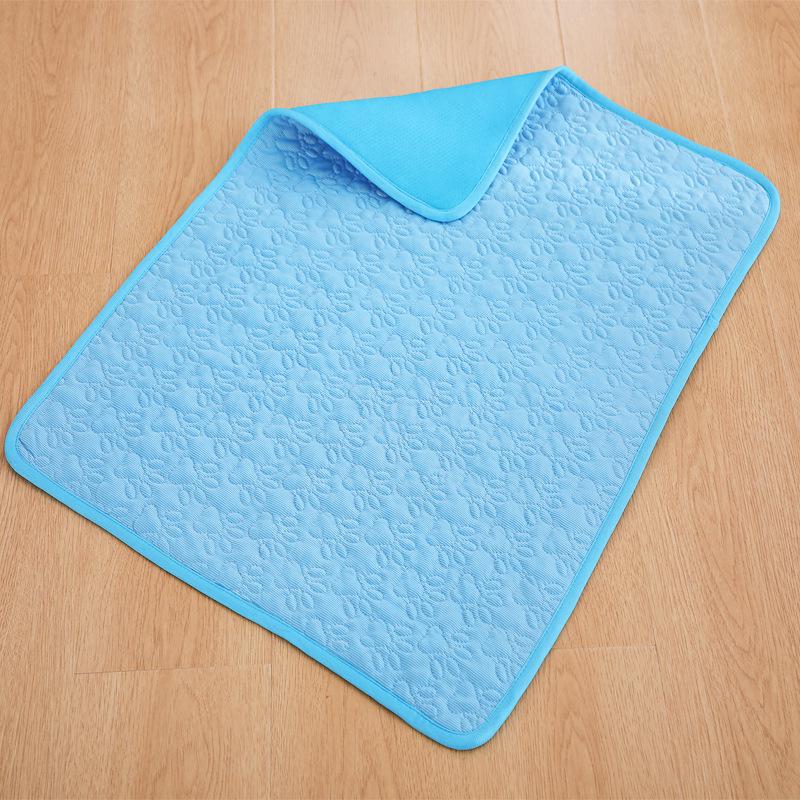 Non-Slip Summer Cooling Ice Pad for Pets: Ice Silk Sofa Cushion for Dogs and Cats