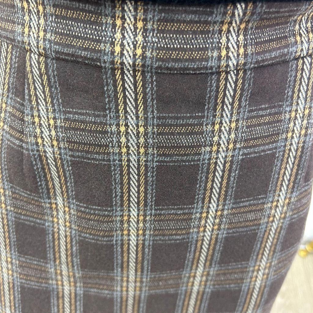 Spring 2026 High-Waisted Plaid Slimming Woolen Over-the-Knee Skirt