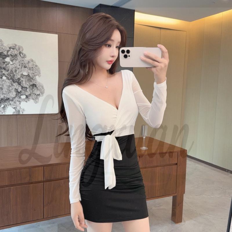 

Alluring V-Neck Mesh Slim Fit Two-Piece Long Sleeve Dress Large белый