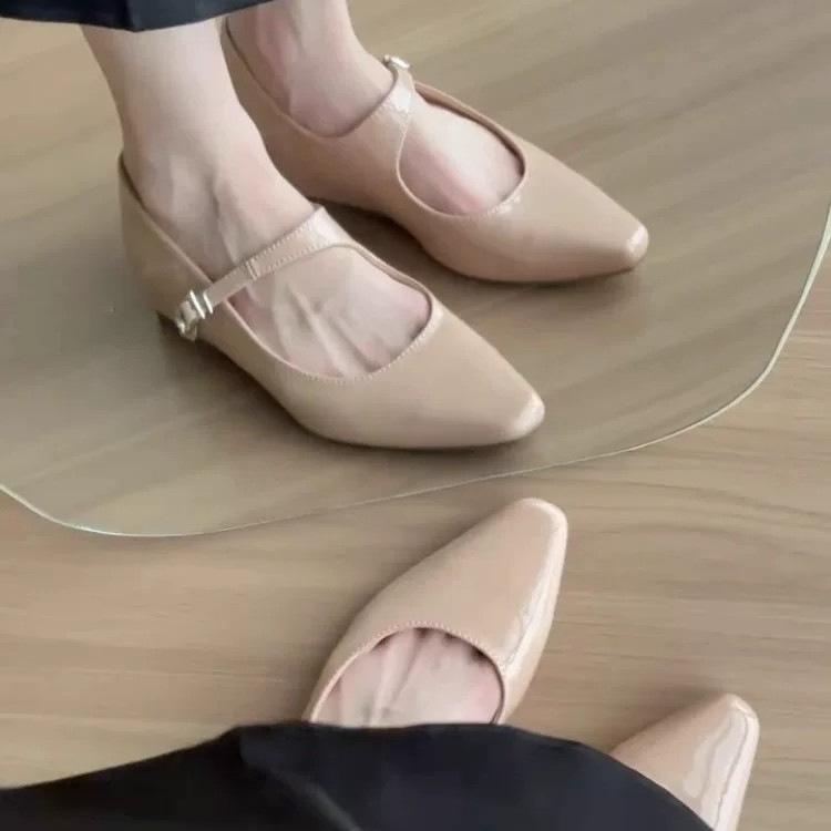 Inner height increase nude patent leather word with light mouth single shoes women's autumn and winter new temperament Mary Jane shoes