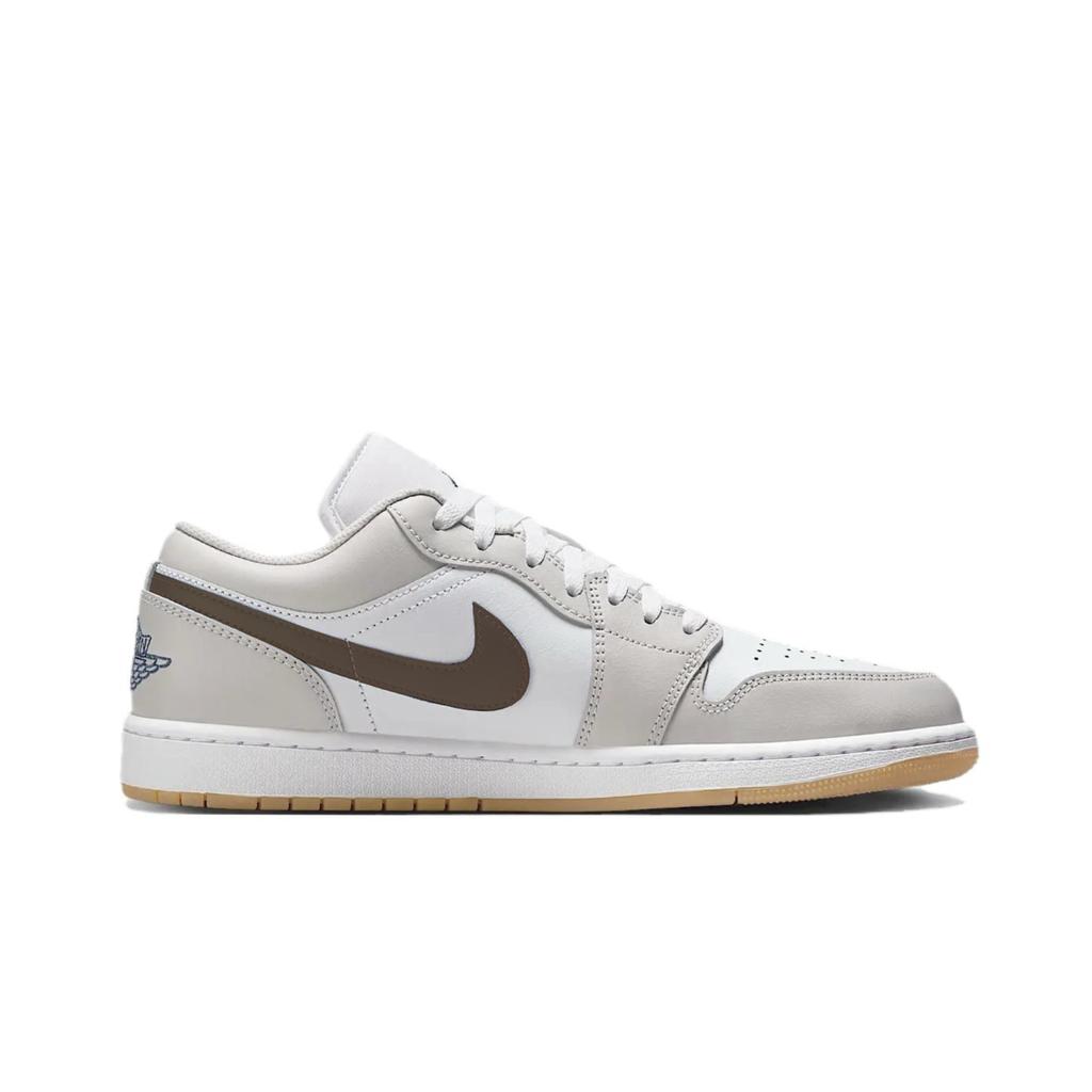 Jordan Air Jordan 1 Slip Resistant Abrasion Resistant Low Top Vintage Basketball Shoes Unisex White Brown 553558-146(Team1180-)