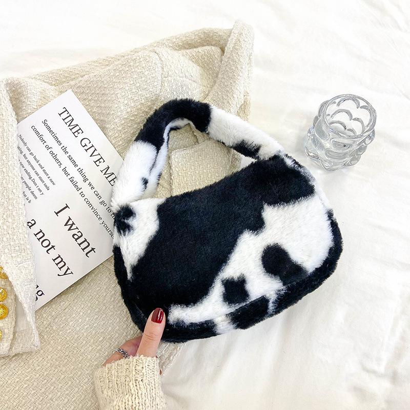 Cute cow print bag for women, autumn/winter new trendy velvet versatile student shoulder underarm plush bag