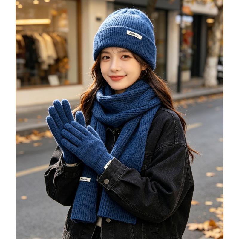 3Pcs Set Winter Hat Scarf Touchscreen Gloves Unisex Knitted Warm Beanie Neck Warmer Gloves Set For Autumn Winter Outdoor Daily Wear