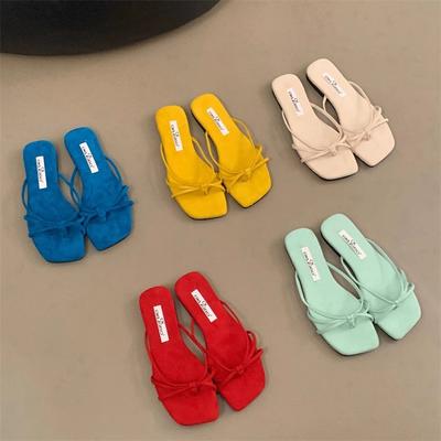 Franska enkla tå cool tofflor dam sommar 2025 mocka mild kvällsvind strand tunna flip-flops