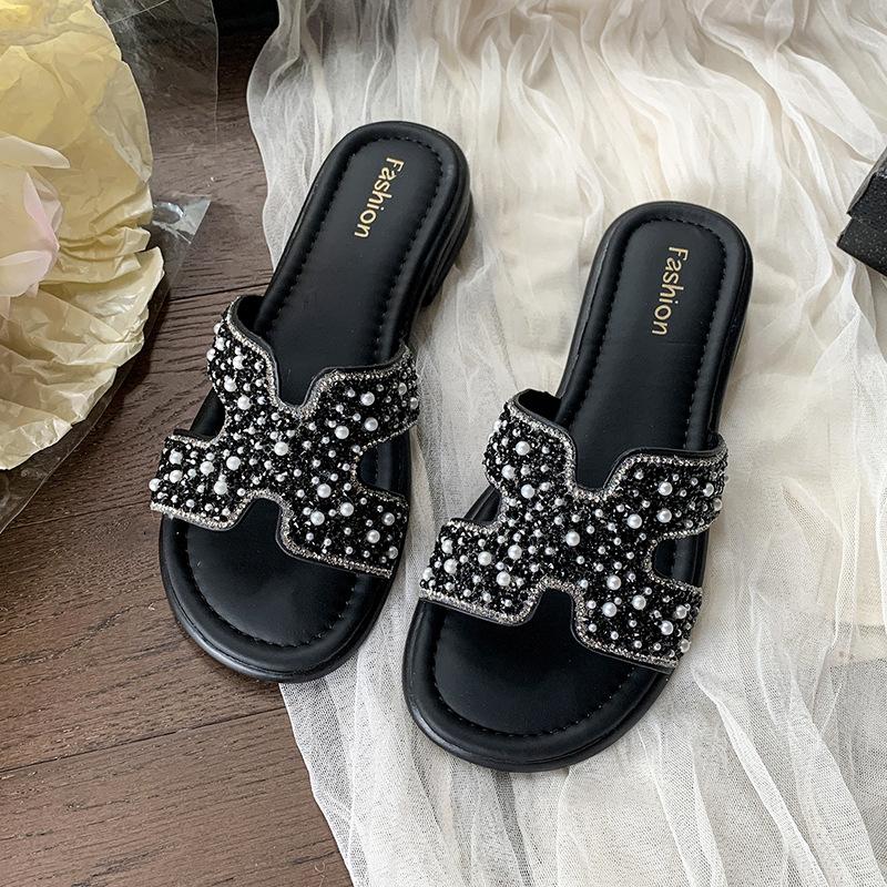 2025 summer new lightweight temperament versatile Internet celebrity fashion rhinestone casual comfort light luxury fairy style slippers