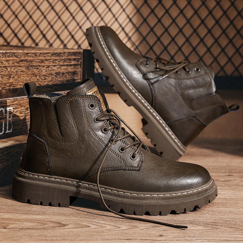 

2024 autumn and winter tooling men s shoes, new trendy velvet men s boots, British retro Martin boots 39