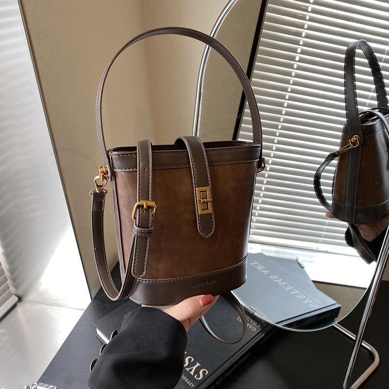 Casual Large-capacity Bag Women's New Commuter Shoulder Bag Tote Bag