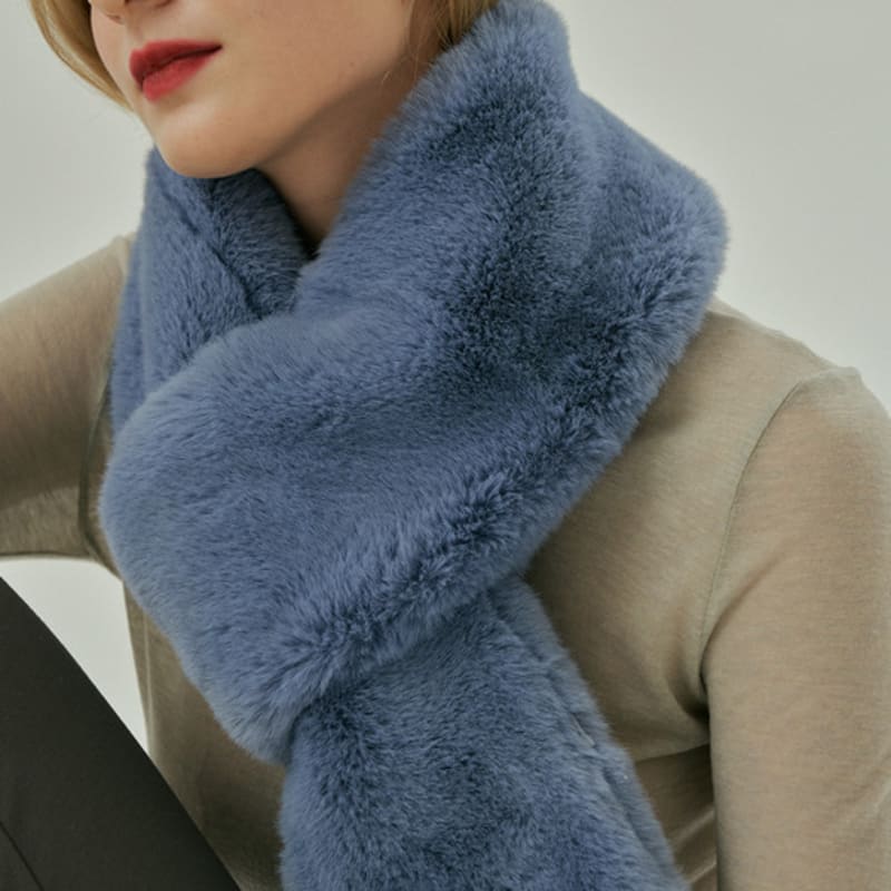 molliolli MING fake fur muffler [ivory]