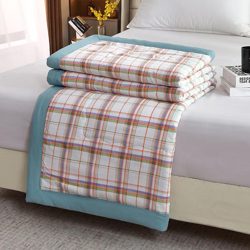 Muji-Style Breathable White Grid Summer Quilt