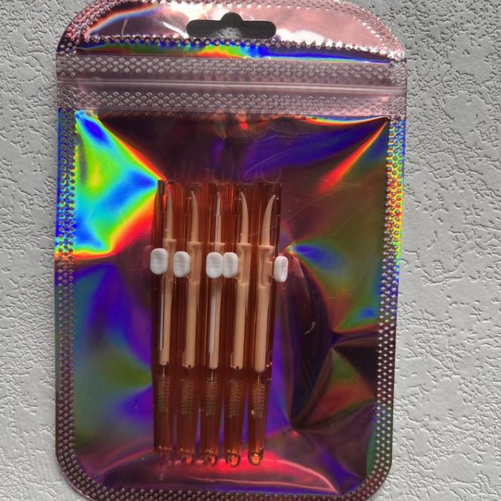 

Japan Shower Head & Mobile Crevice Cleaning Brush - Unclog & Clean with Ease