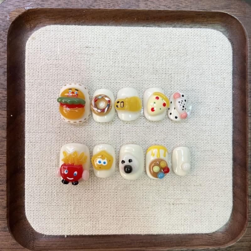 Short Square Press-On Nails With Hand-Painted Cute Cat Eye Design Sweet Ins Style Nail Art Women