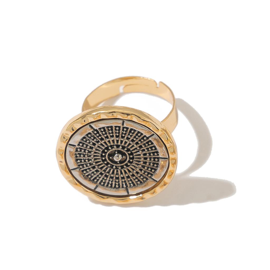 Retro Old Geometric Knock Pattern Disc Ring, Cold Wind Metal Pleated Flower Ring