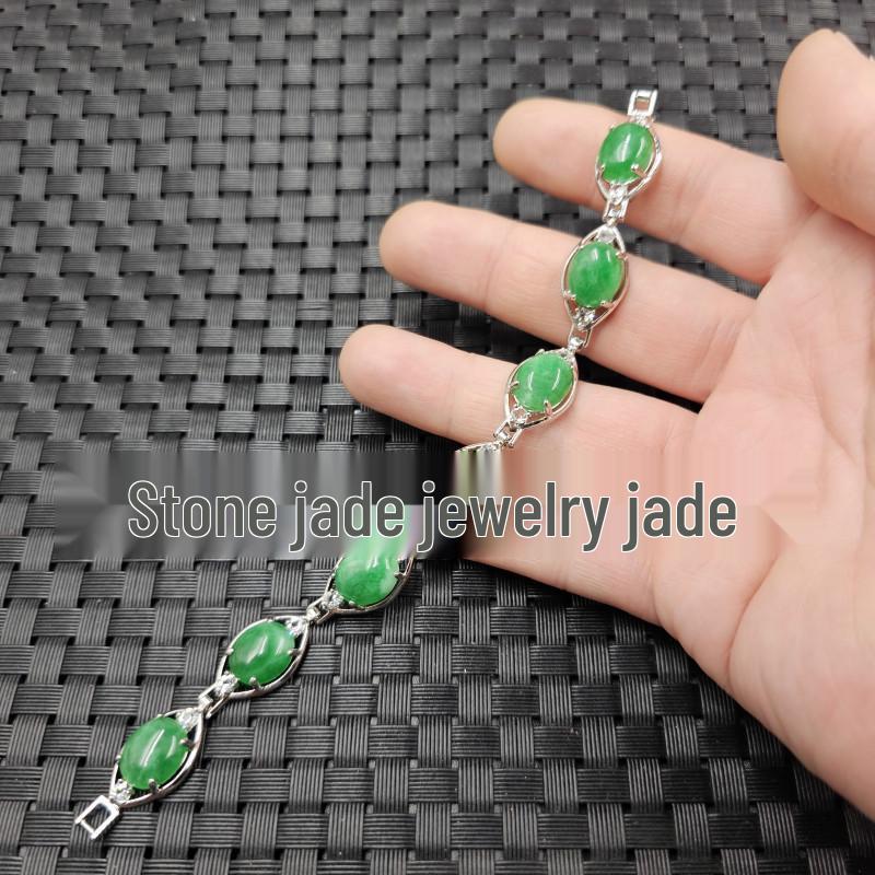 Emerald Green Egg Noodles Jade Bracelet with Inlaid Diamond and Oval Design