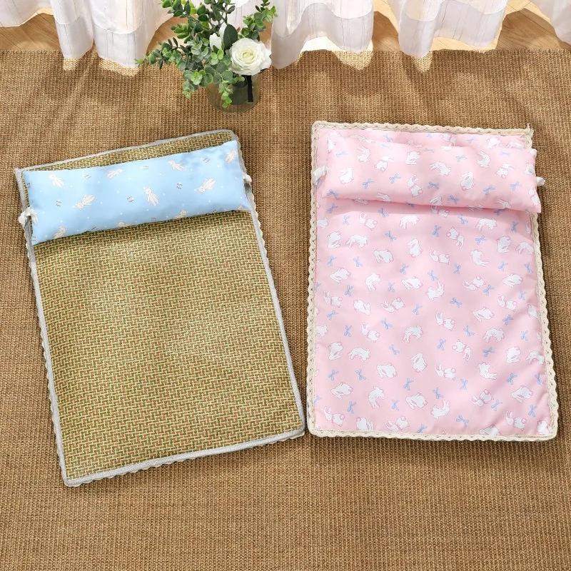 Portable Summer Cooling Mat for Dogs And Cats Waterproof Non-Slip Pet Bed Pad with Instant Cooling Technology