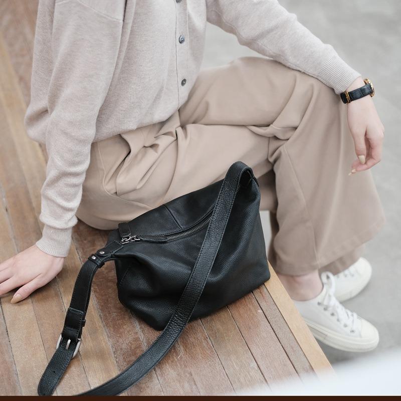 Spring/summer Light and Retro Genuine Leather One-shoulder Dumpling Large Capacity Soft Leather Oblique Span Bag Women's Wide Shoulder Belt Casually