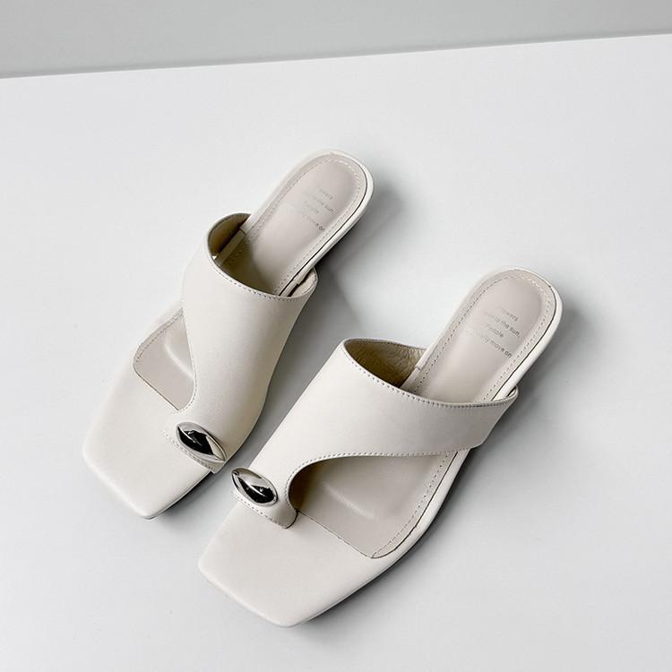 

Women s shoes 2025 summer new niche set toe black minimalist flat sandals fashion retro vacation roman shoes 39