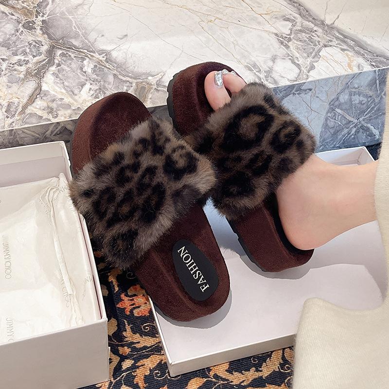 Fairy wind leopard print fluffy slippers female outer wear 2025 autumn and winter new plush air-conditioned room lazy one-word cotton mop